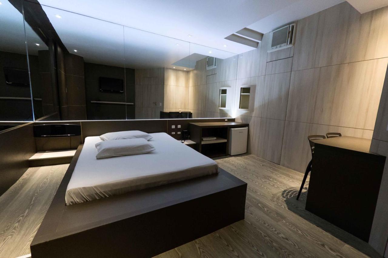 Snob Motel (Adults Only) Белу-Оризонти Экстерьер фото